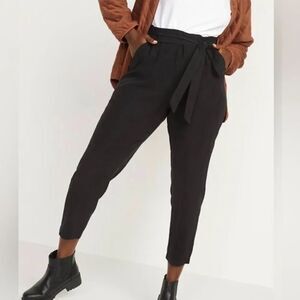 Old Navy XXL NWT charcoal black High-Waisted Cropped Belted Straight-Leg Pants